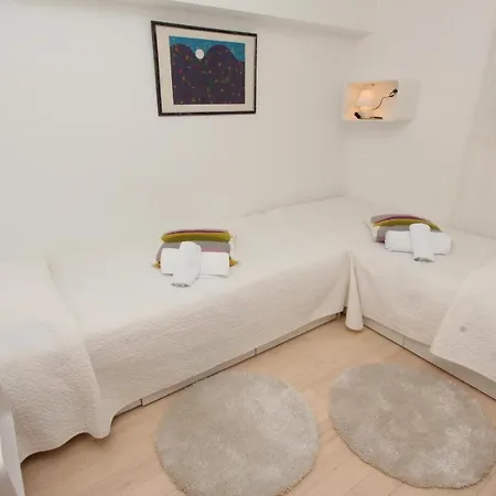 Makado Apartment Marin アパート